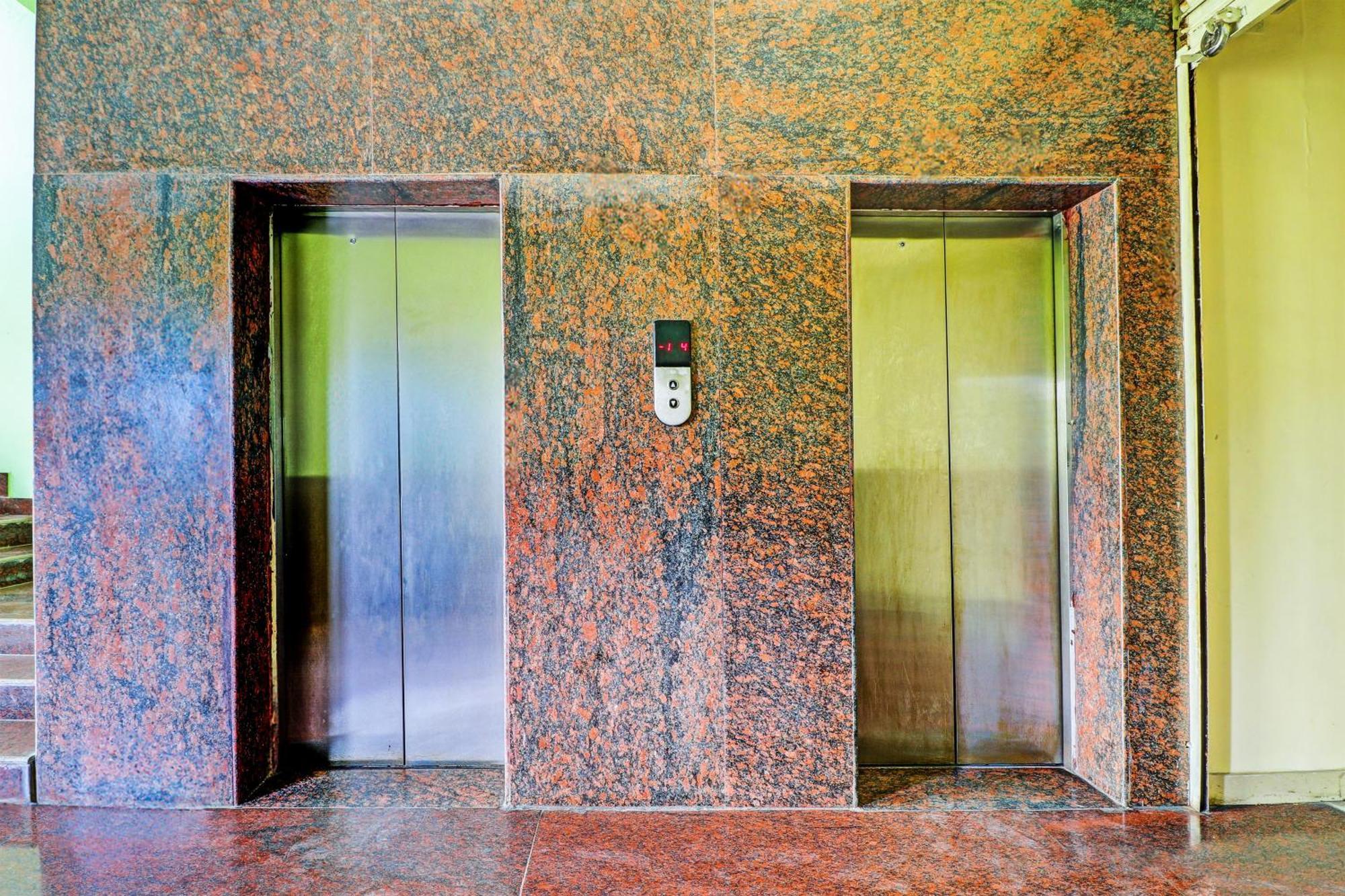 Hotel O Royal Bliss International Bangalore Exteriör bild